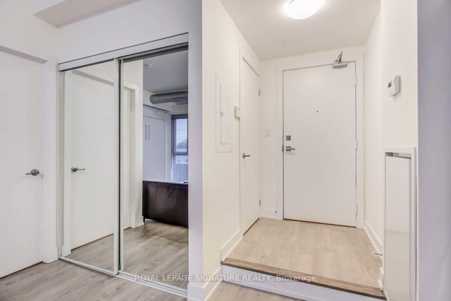 202 - 75 The Donway W