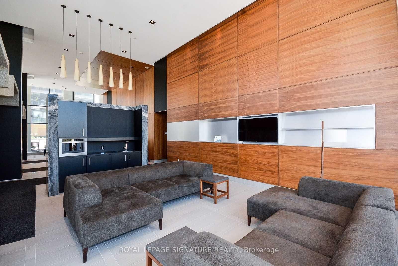 75 The Donway W, Unit 202 - Photo 11