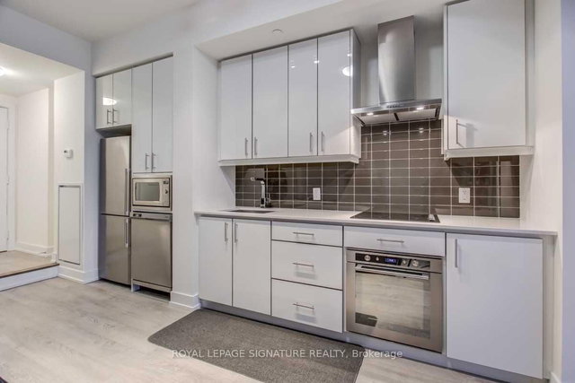 202 - 75 The Donway W