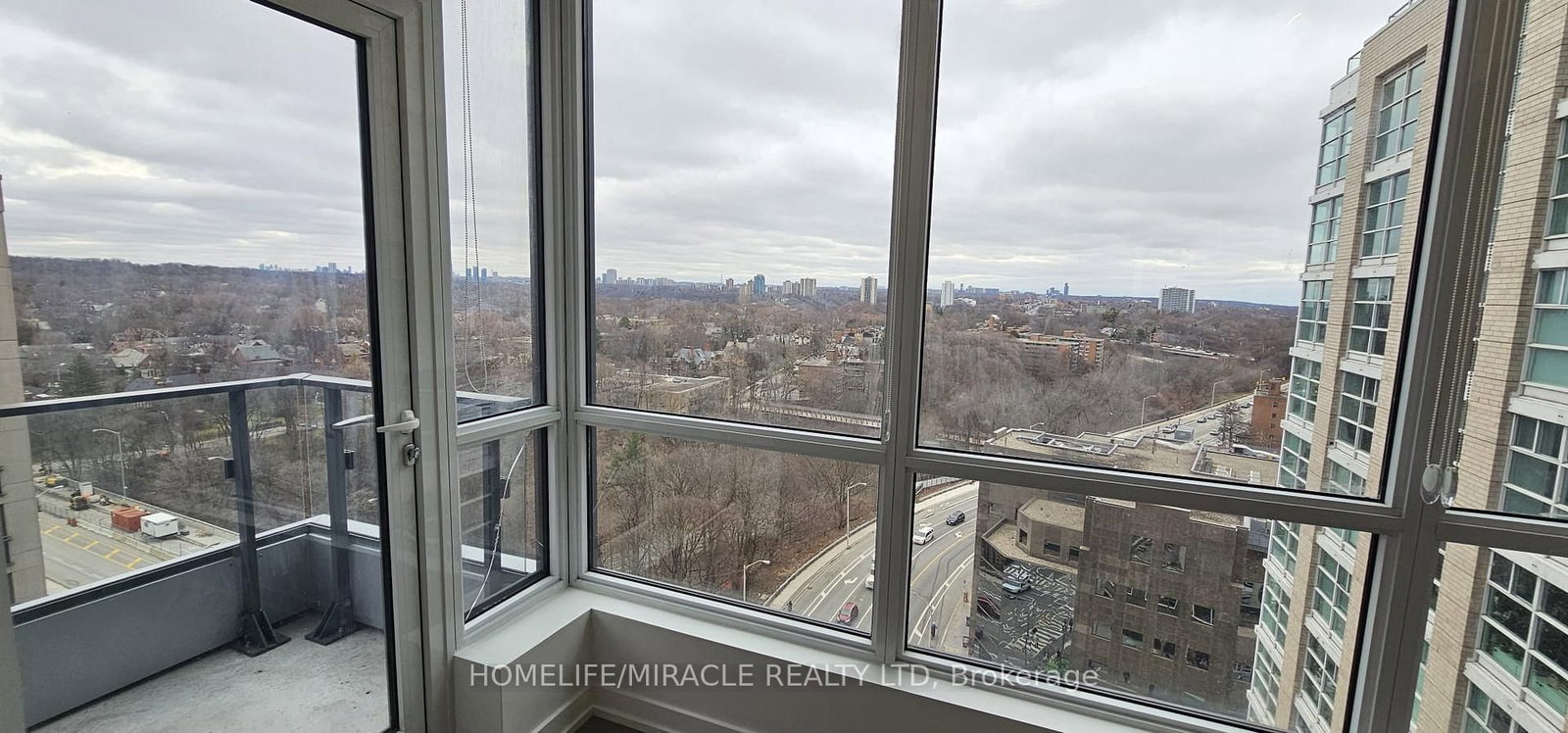 395 Bloor Street, Unit 1107 - Photo 29