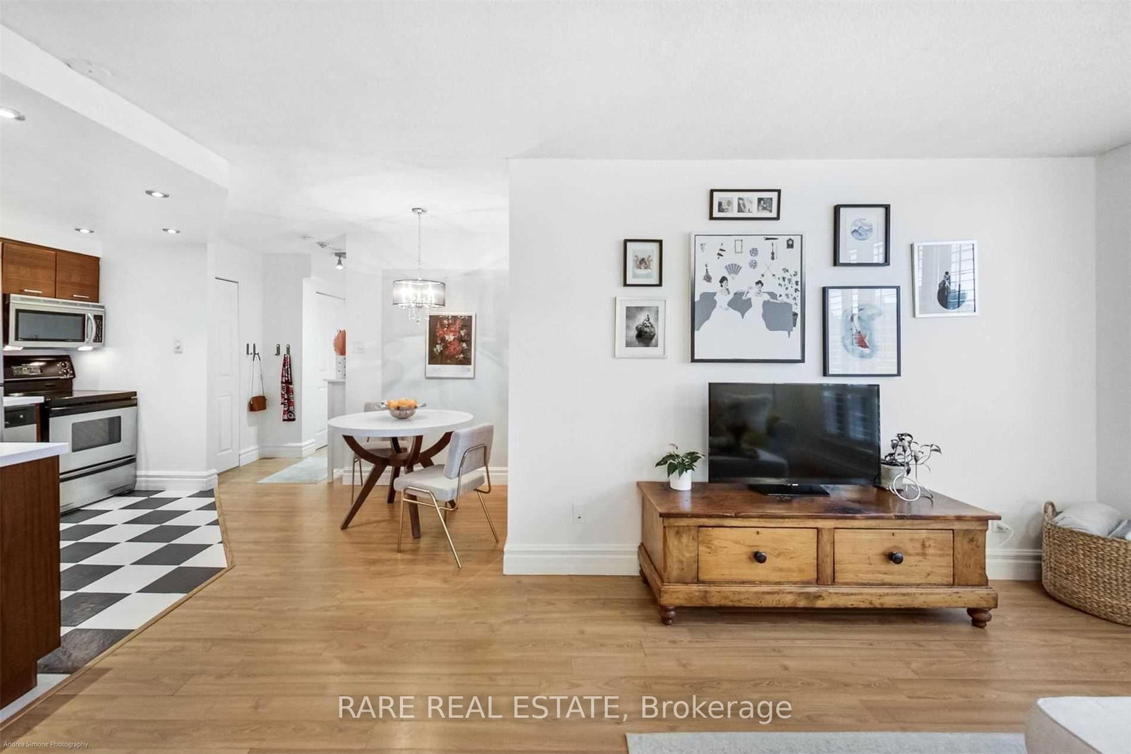 40 Scollard Street, Unit 402 - Photo 13