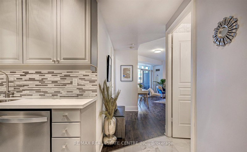 2529 - 15 Northtown Way, Toronto, M2N 7A2 | Image 3