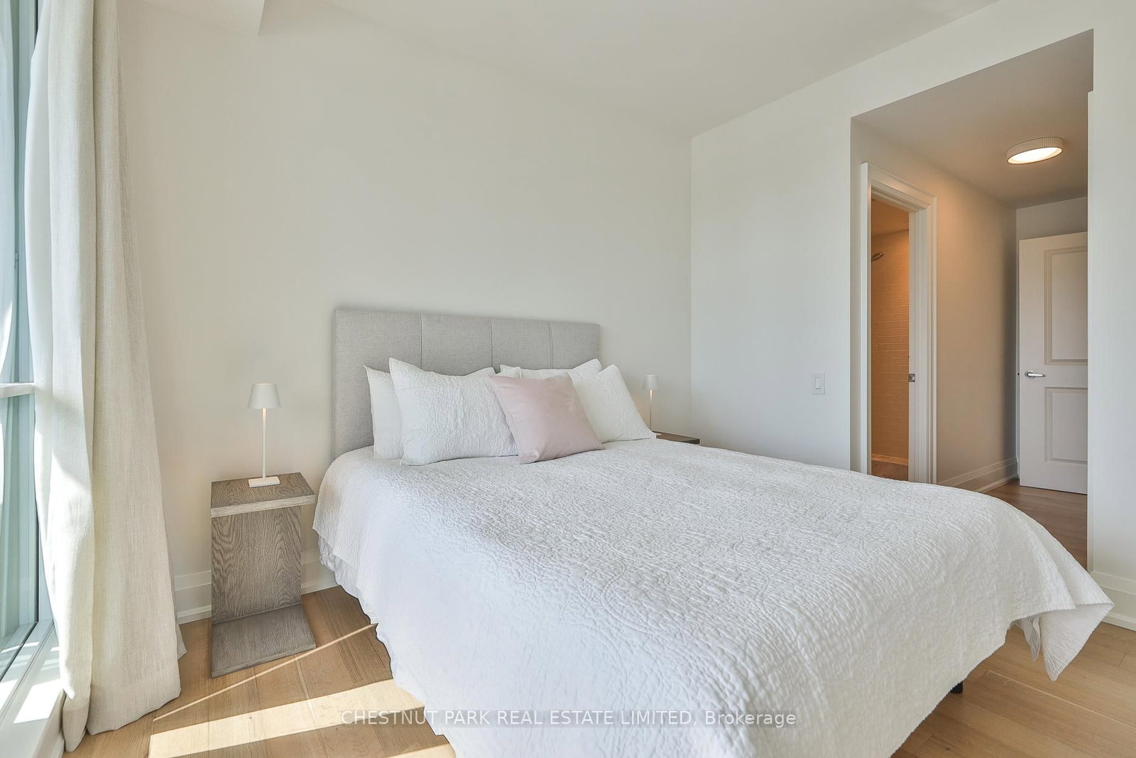 25 Scrivener Square, Unit 909 - Photo 27