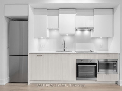 105-99 Broadway Avenue, Toronto, Ontario