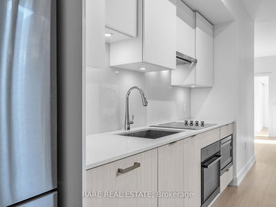 105-99 Broadway Avenue, Toronto, Ontario image-0-1