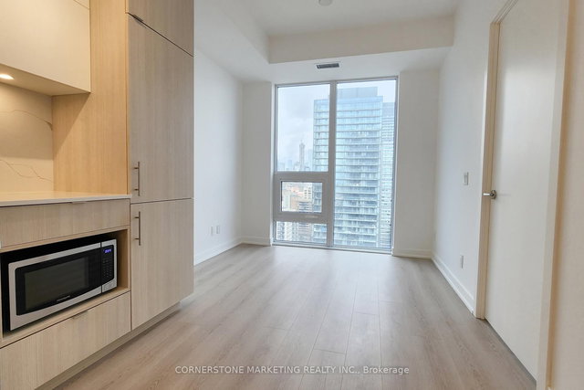 2602 - 100 Queen Street E