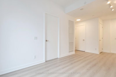 2602-100 Queen Street East, Toronto, Ontario image-0-2