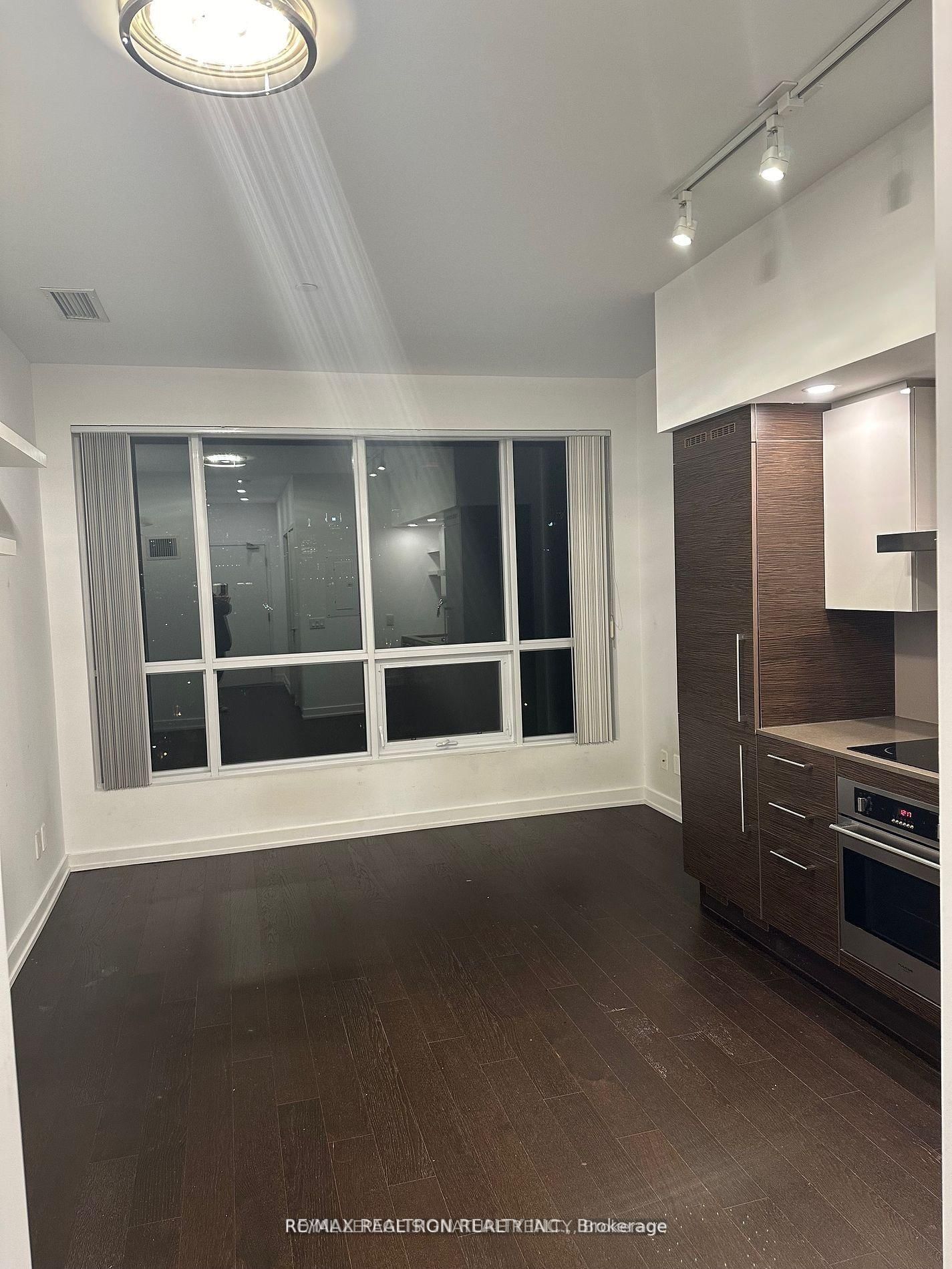 1030 King Street W, Unit 1008 - Photo 8