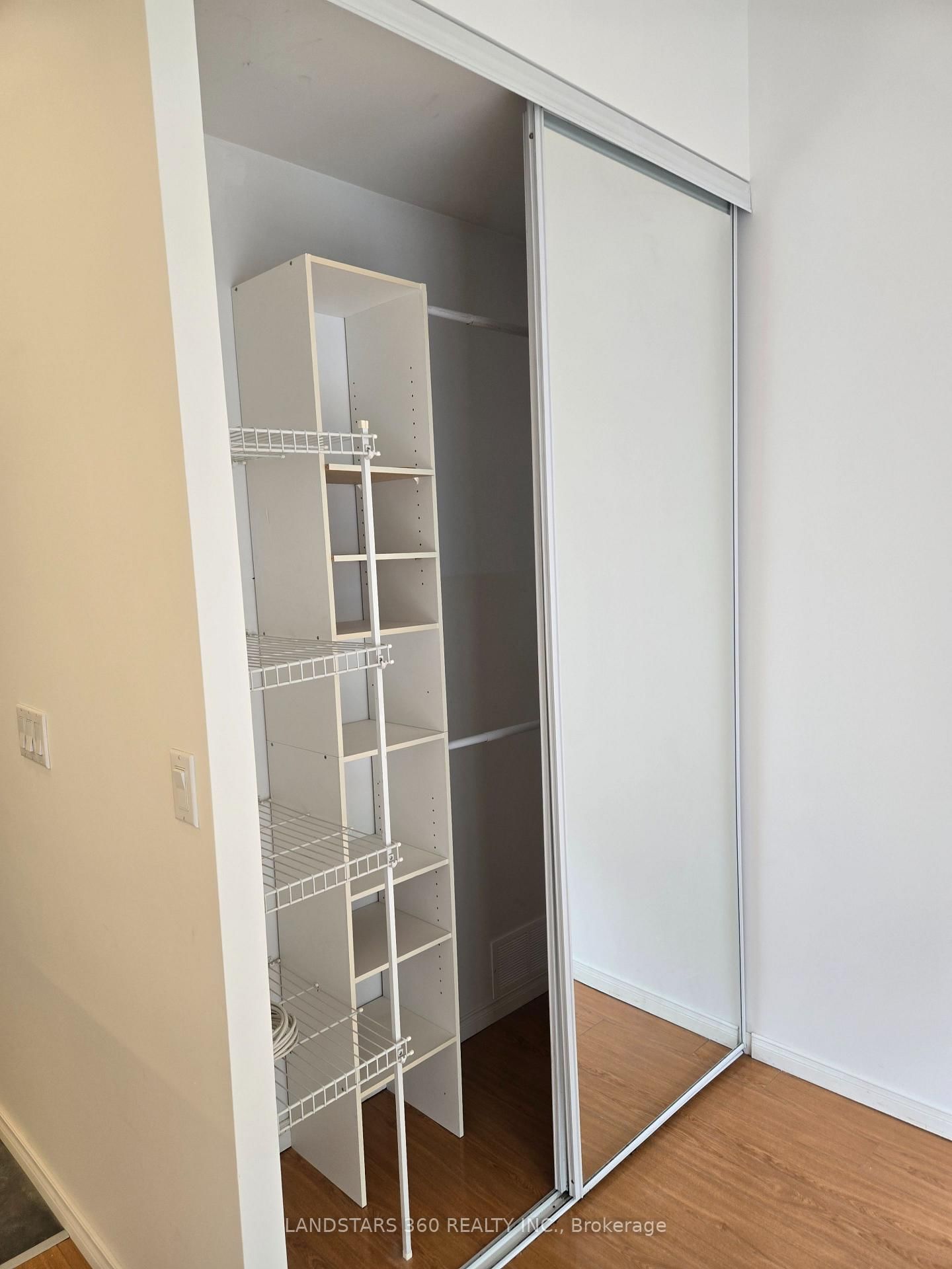 7 King Street E, Unit 714 - Photo 10