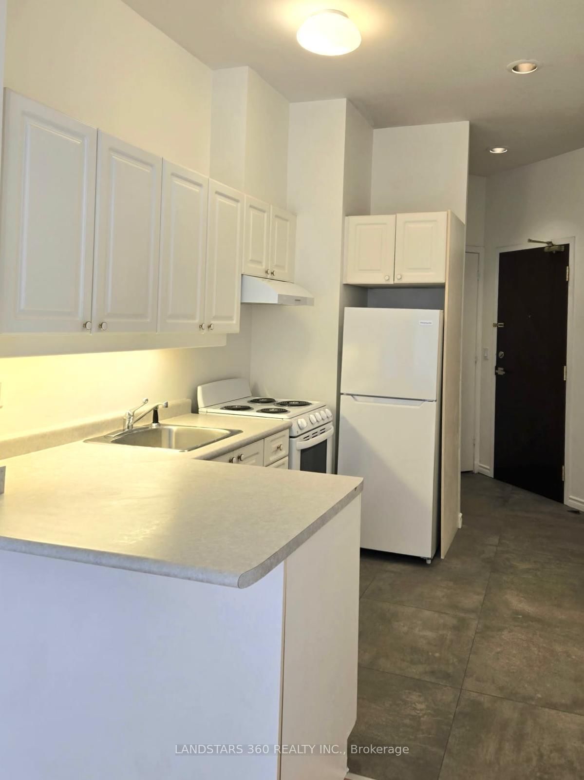 7 King Street E, Unit 714 - Photo 11