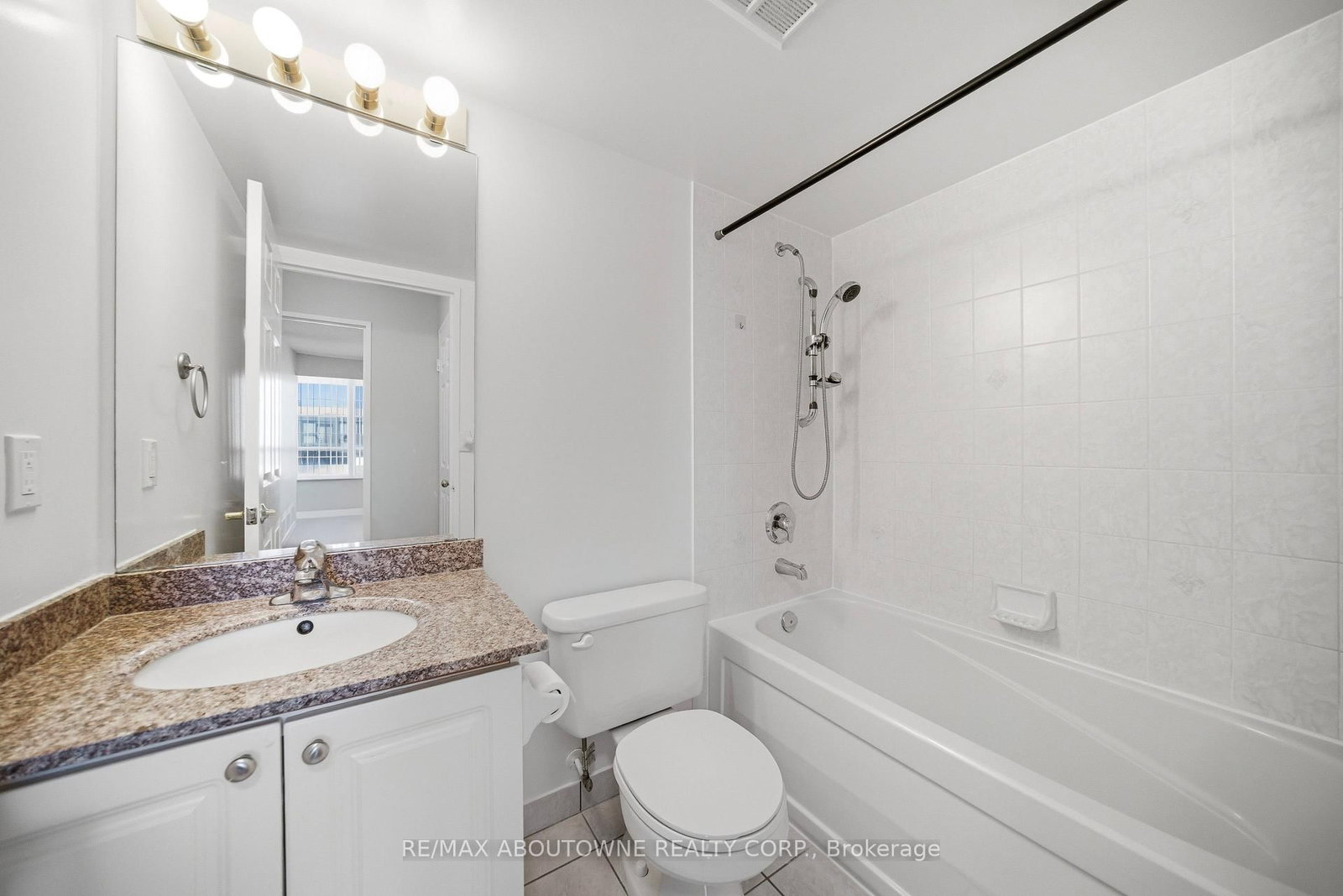 23 Hollywood Avenue, Unit 2706 - Photo 15