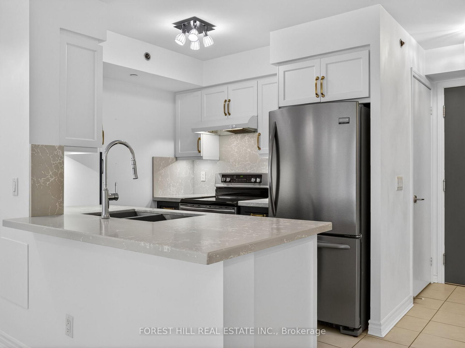 35 Saranac Boulevard, Unit 224 - Photo 8