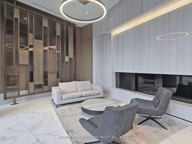 1002 - 15 Queens Quay E