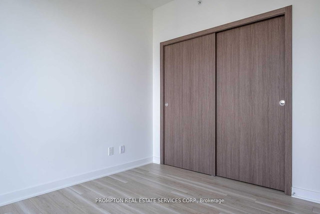 3609 - 17 Bathurst Street