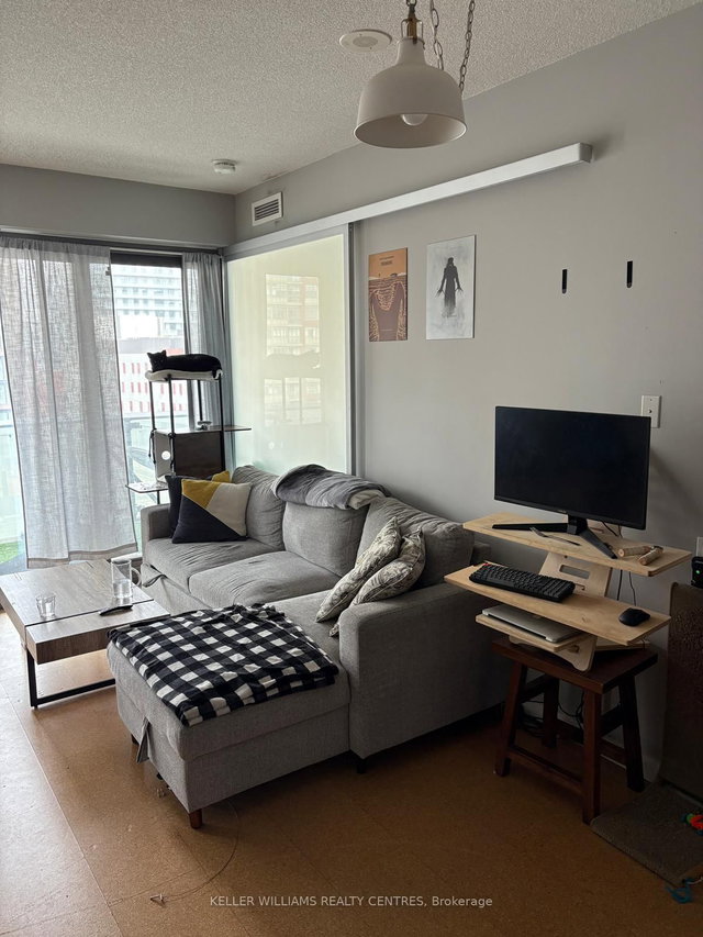 504 - 390 Cherry Street