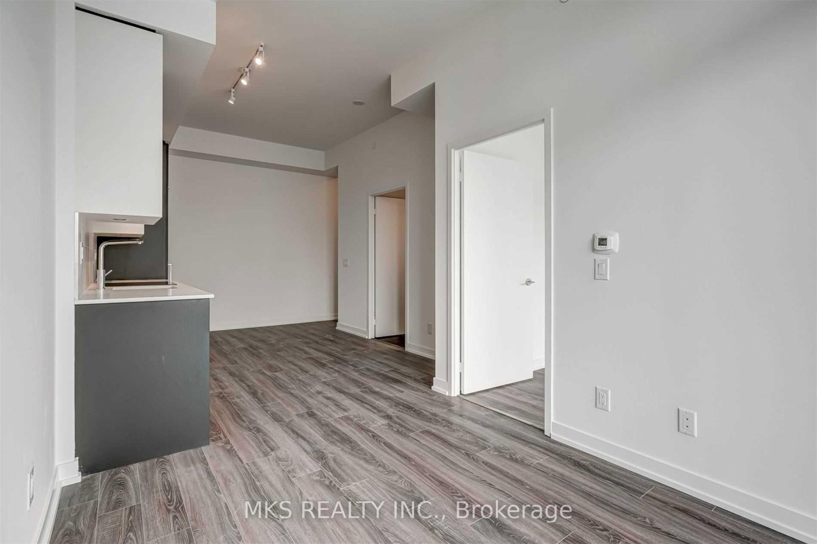 20 Edward Street, Unit 2804 - Photo 6