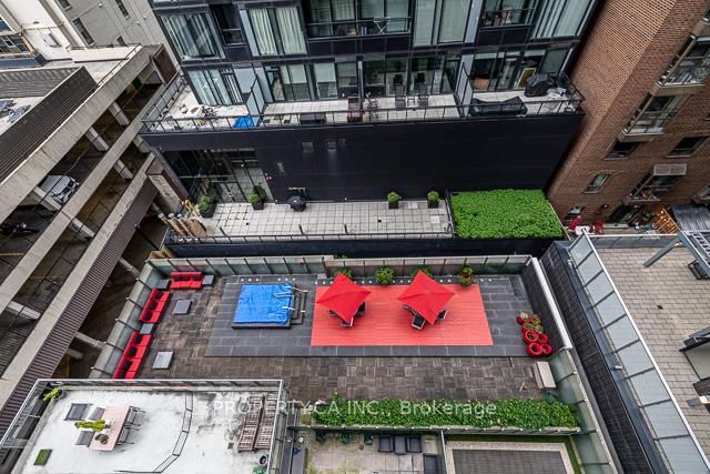 22 Wellesley Street E, Unit 807 - Photo 25