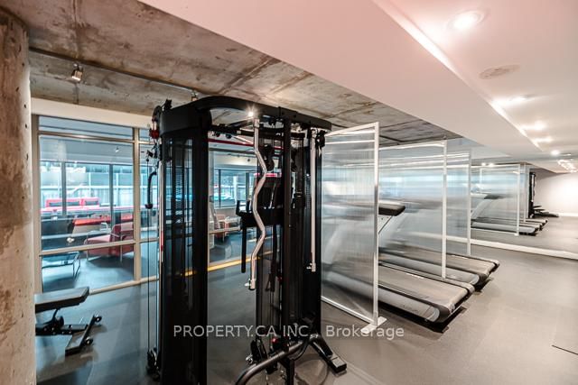 22 Wellesley Street E, Unit 807 - Photo 33