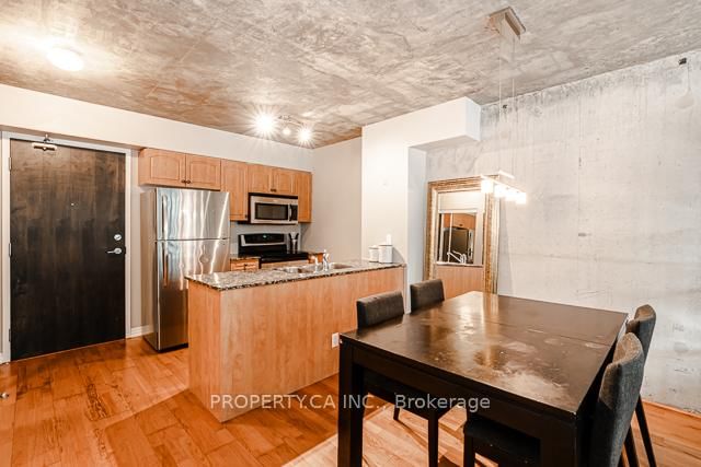 22 Wellesley Street E, Unit 807 - Photo 7
