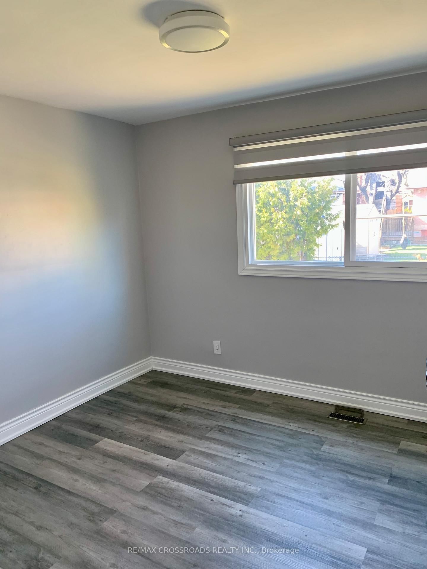 30 Pindar Crescent, Unit Main - Photo 15