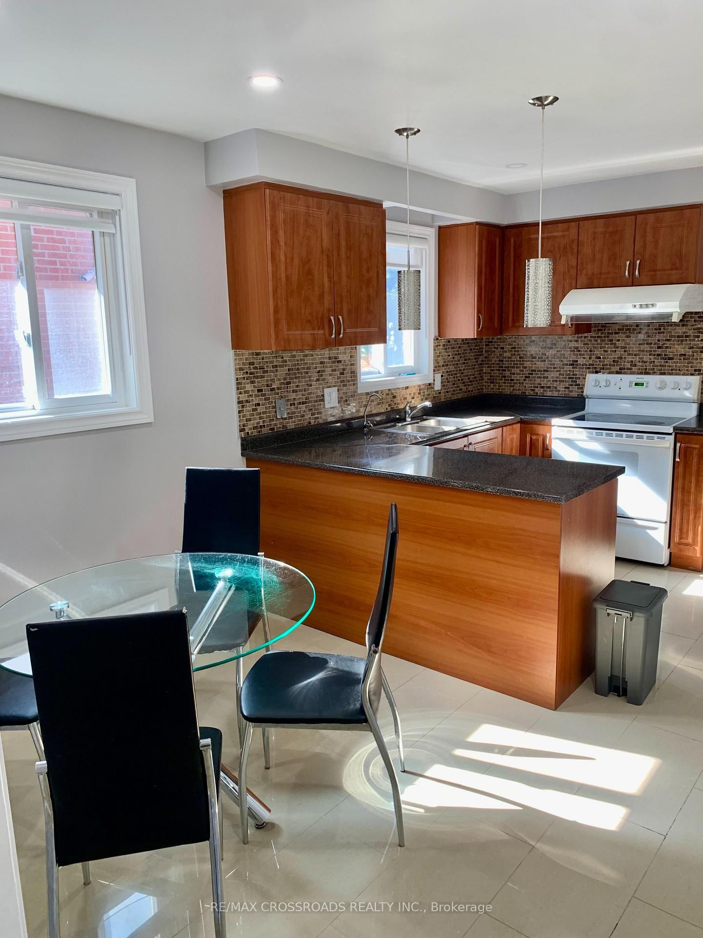 30 Pindar Crescent, Unit Main - Photo 5