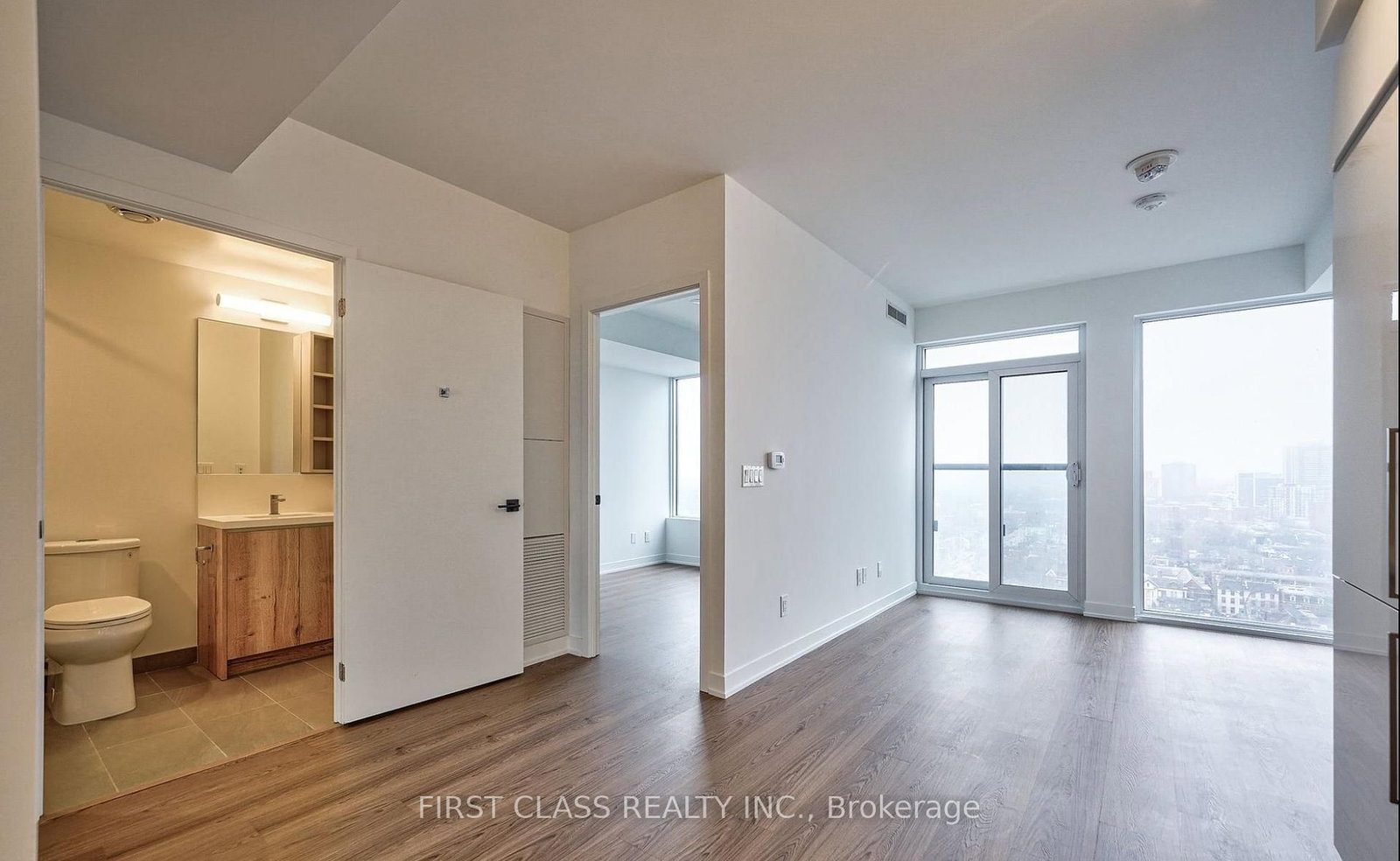 319 Jarvis Street E, Unit 2011 - Photo 11