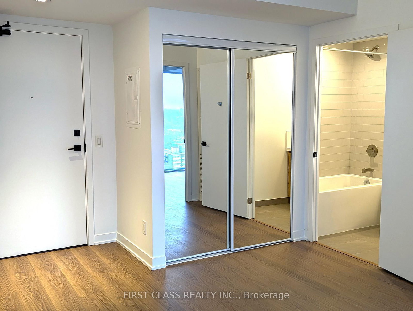 319 Jarvis Street E, Unit 2011 - Photo 6