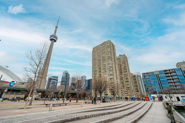 2508 - 270 Queens Quay W