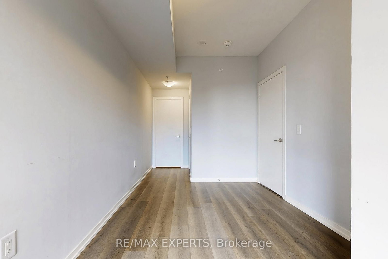 3237 Bayview Avenue, Unit Th 106 - Photo 21