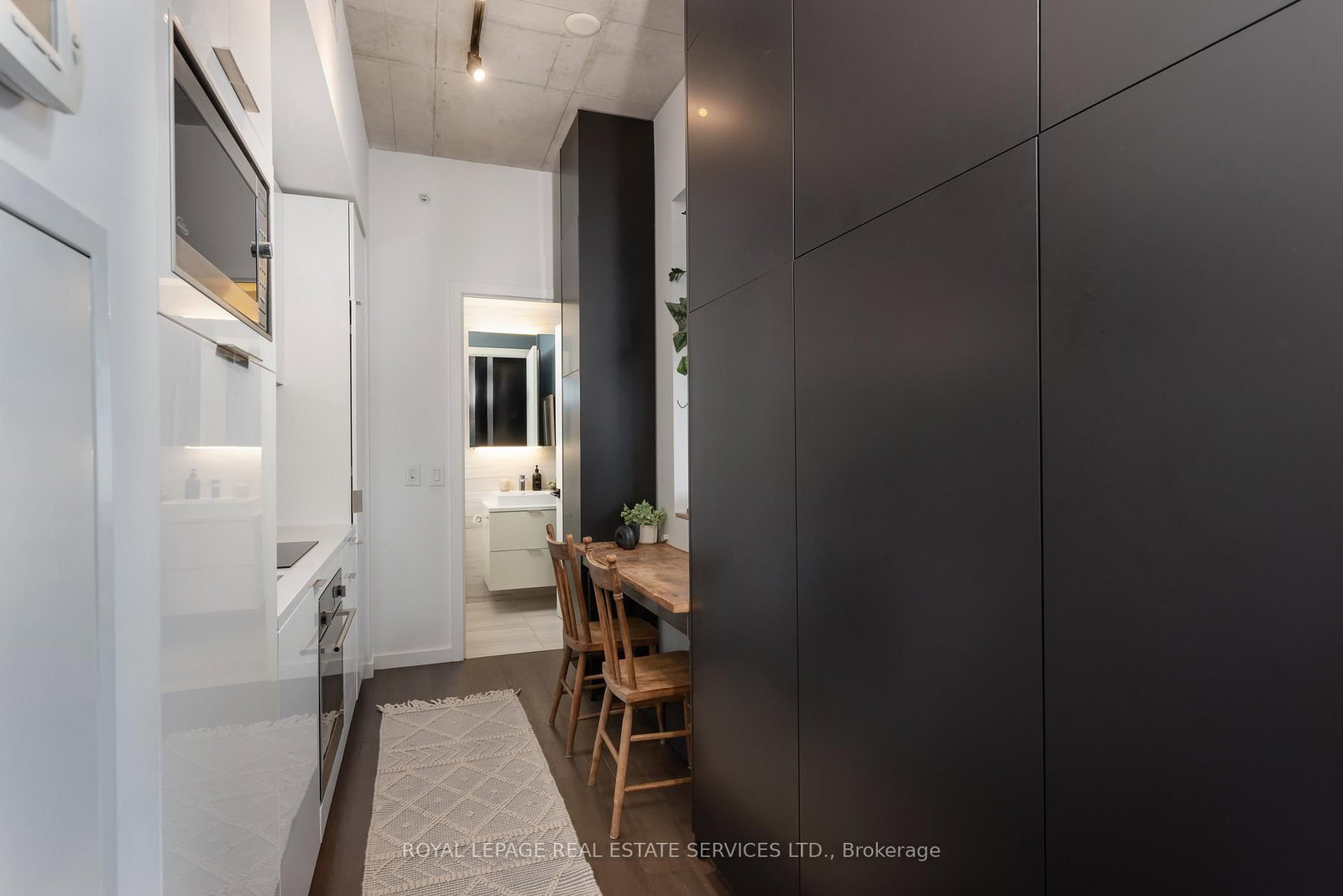 Condo for sale at 711-170 Bayview Avenue, Toronto, Ontario, M5A 0M4 - Waterfront Communities C8 - MLS: C13019548