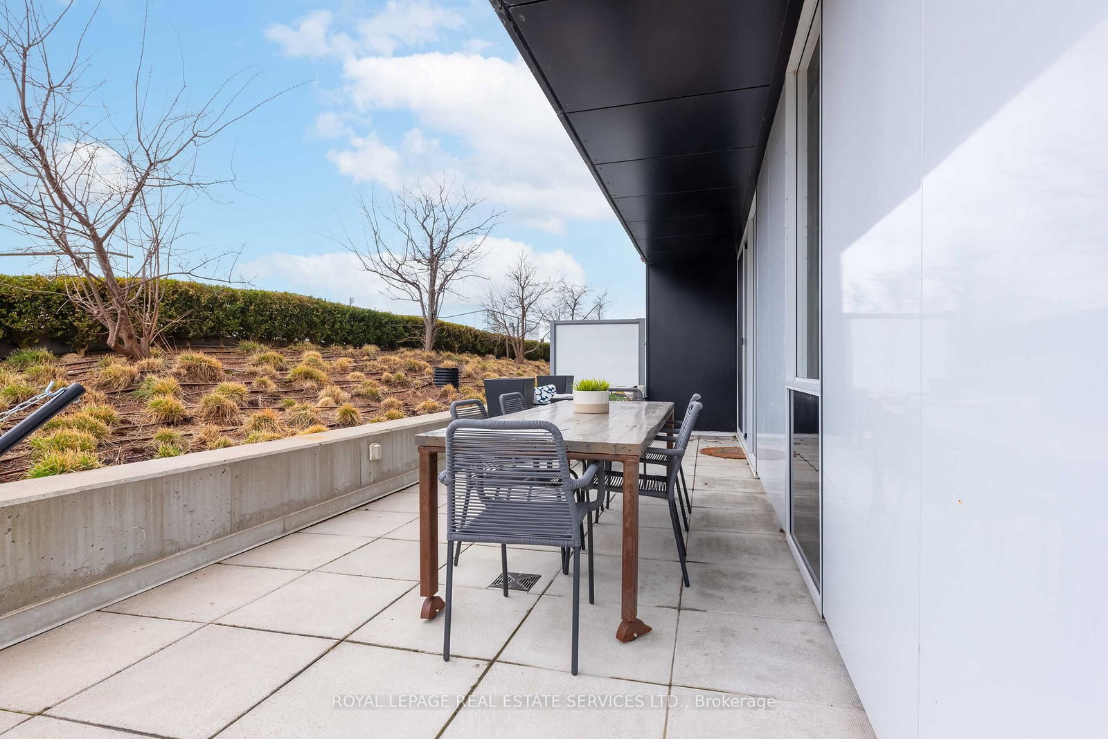 Condo for sale at 711-170 Bayview Avenue, Toronto, Ontario, M5A 0M4 - Waterfront Communities C8 - MLS: C13019548