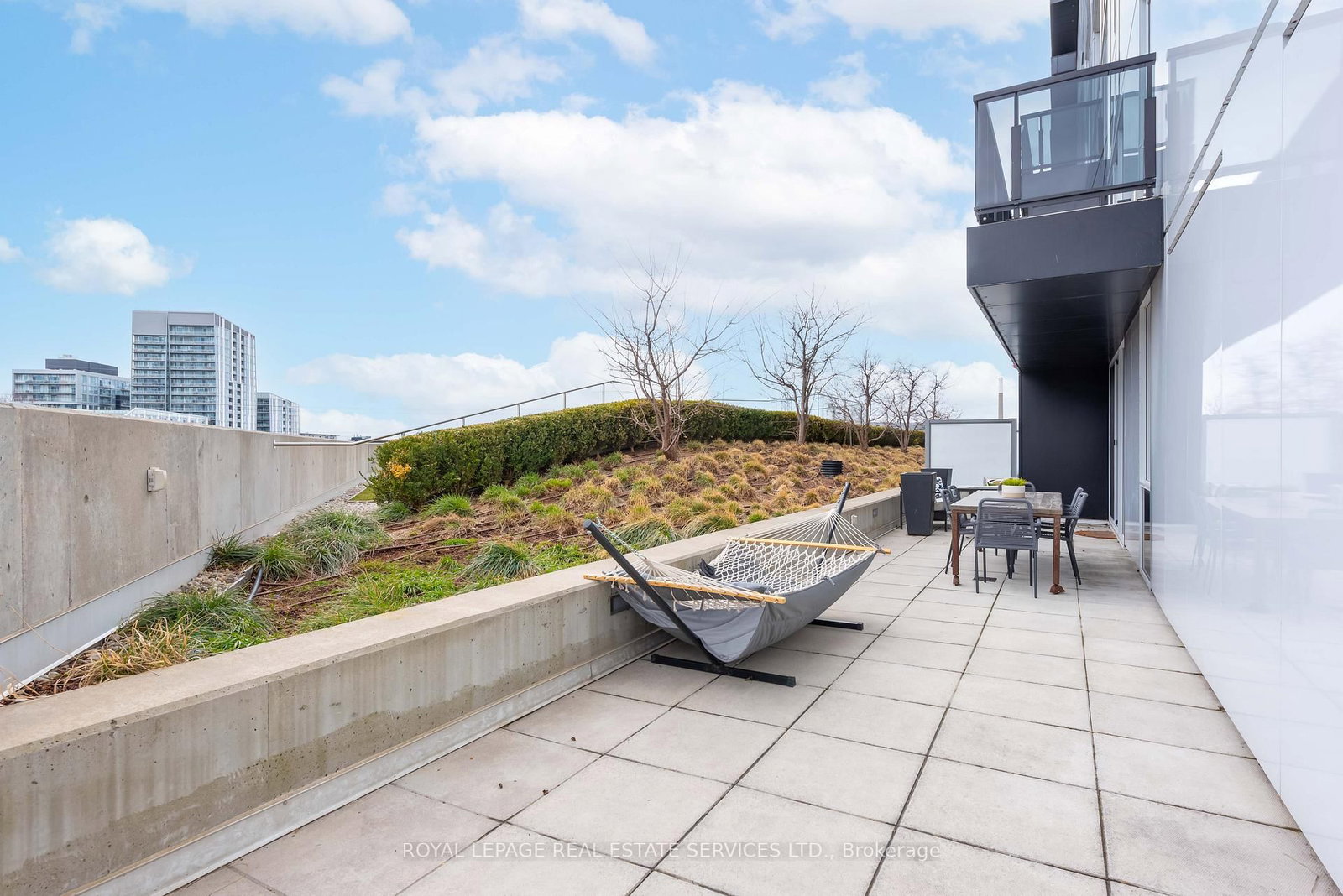 Condo for sale at 711-170 Bayview Avenue, Toronto, Ontario, M5A 0M4 - Waterfront Communities C8 - MLS: C13019548