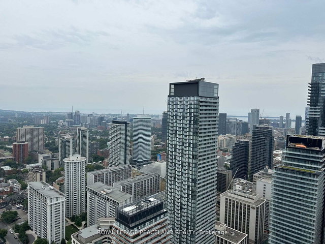 4803 - 11 Wellesley Street W