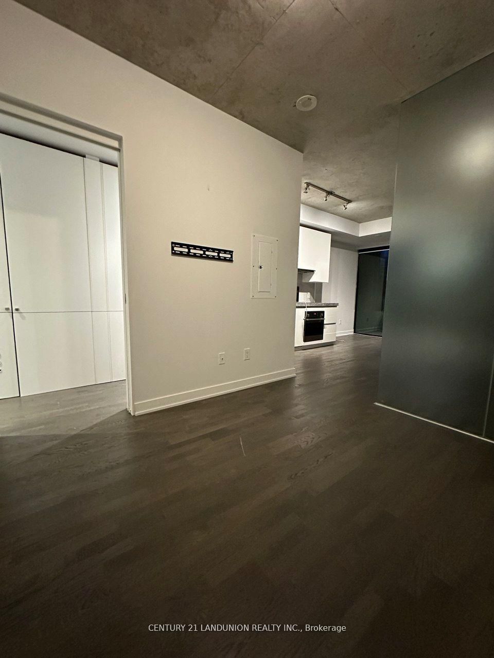 629 King Street W, Unit 926 - Photo 5