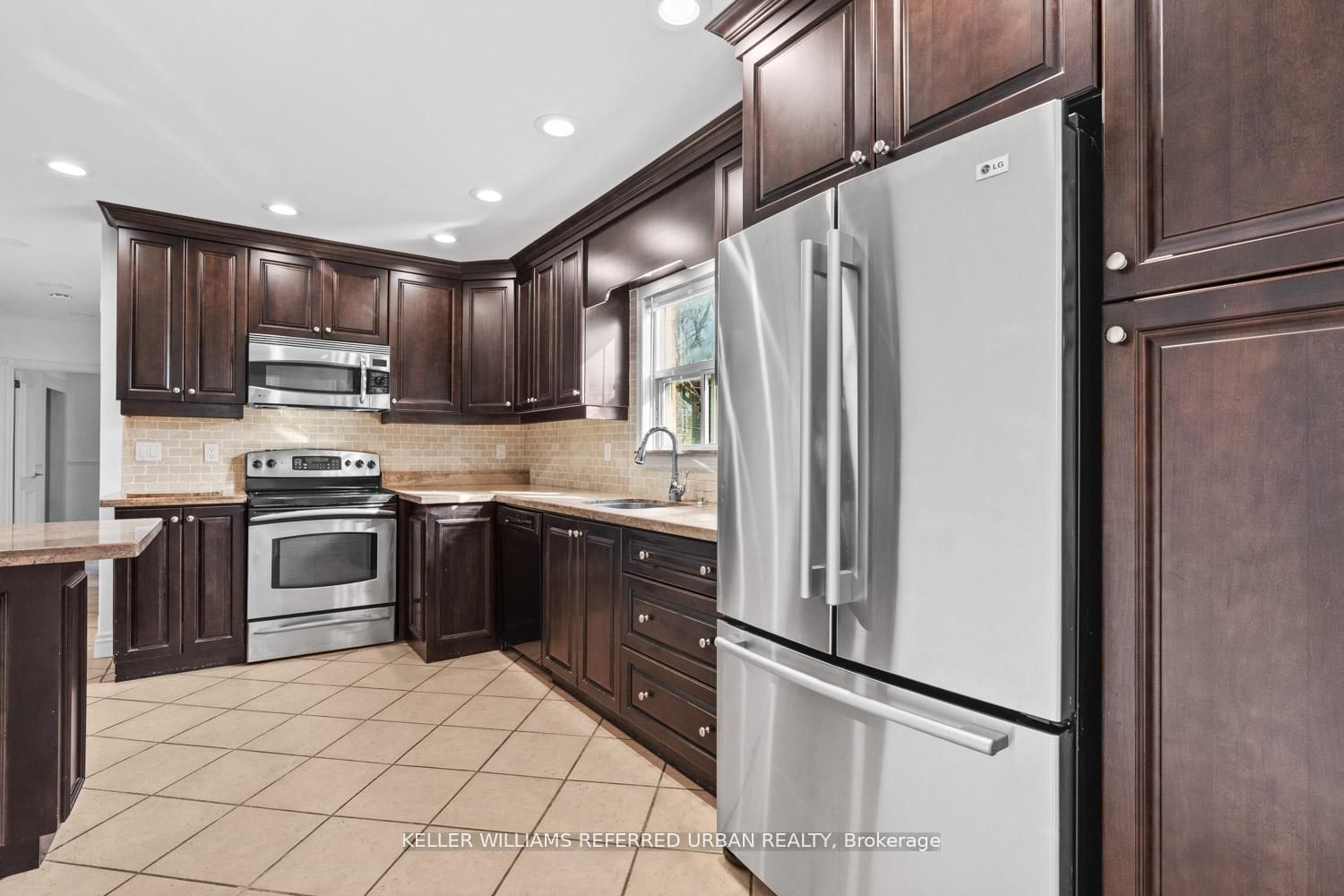 Detached House for sale at 202 Park Home Avenue, Toronto, Ontario, M2R 1A2 - Willowdale West - MLS: C13019900