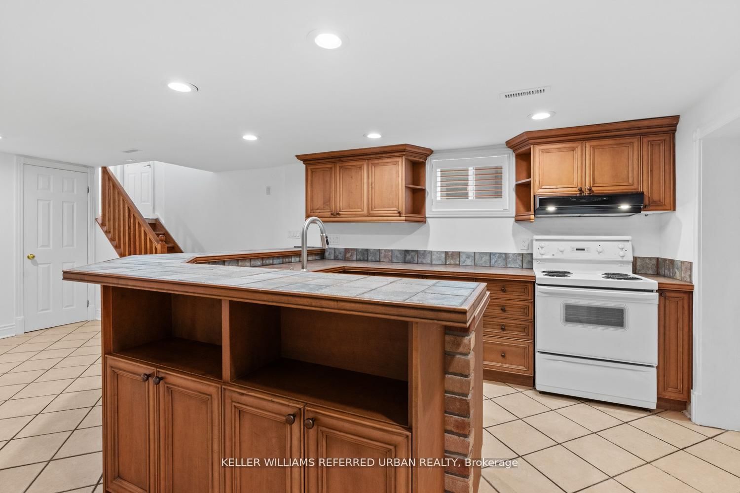 Detached House for sale at 202 Park Home Avenue, Toronto, Ontario, M2R 1A2 - Willowdale West - MLS: C13019900