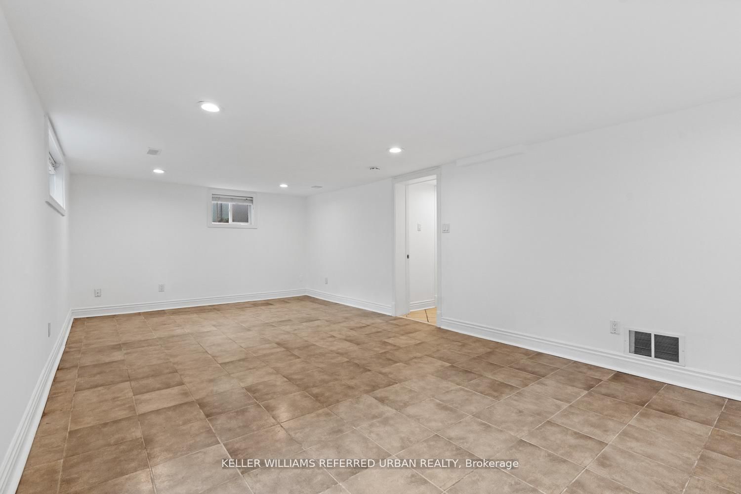 Detached House for sale at 202 Park Home Avenue, Toronto, Ontario, M2R 1A2 - Willowdale West - MLS: C13019900