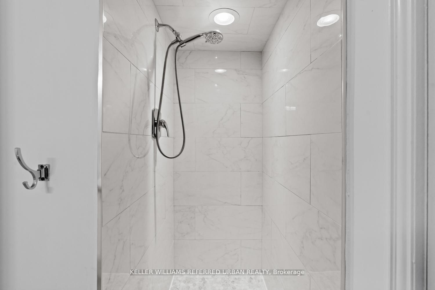 Detached House for sale at 202 Park Home Avenue, Toronto, Ontario, M2R 1A2 - Willowdale West - MLS: C13019900