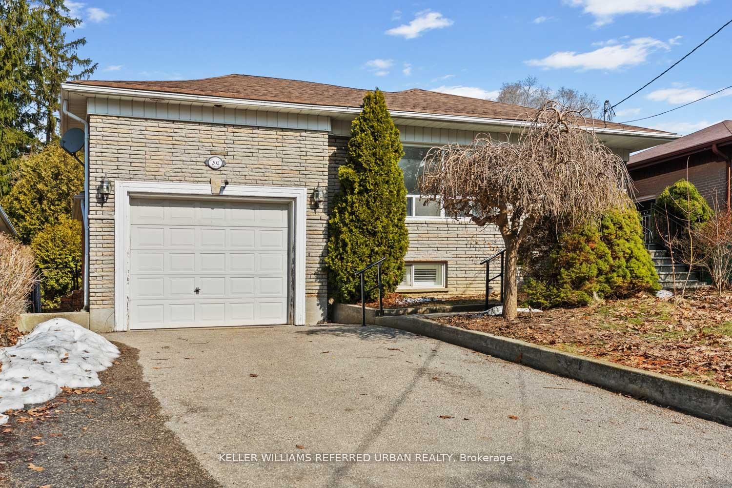 Detached House for sale at 202 Park Home Avenue, Toronto, Ontario, M2R 1A2 - Willowdale West - MLS: C13019900