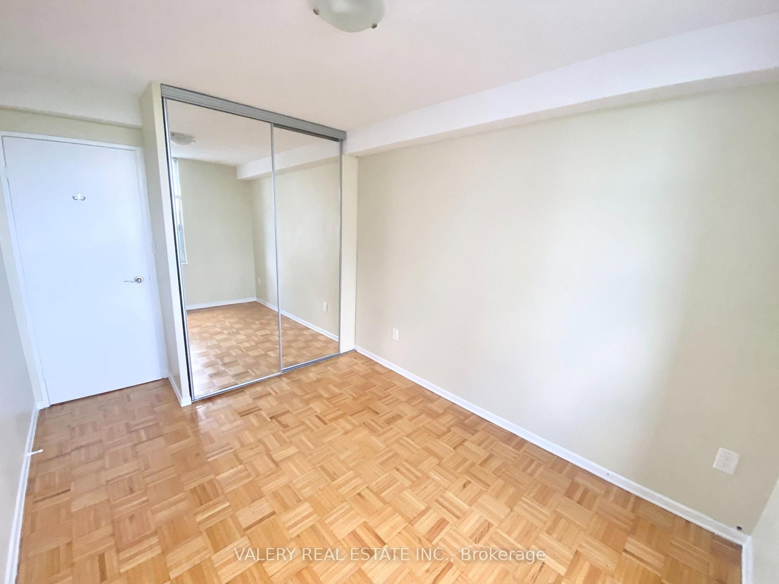 10 Edgecliff Golfway, Unit 711 - Photo 7