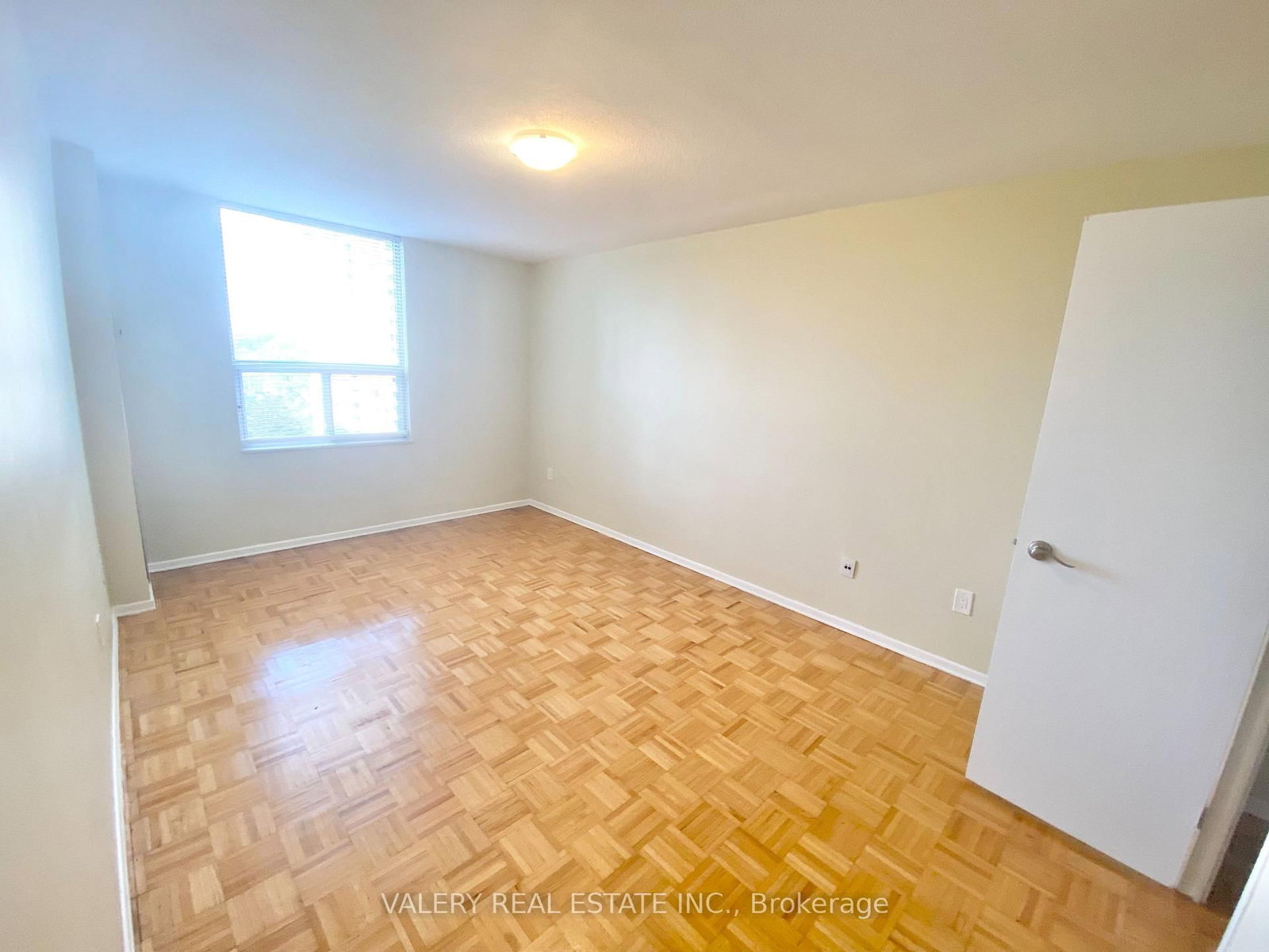 10 Edgecliff Golfway, Unit 711 - Photo 9