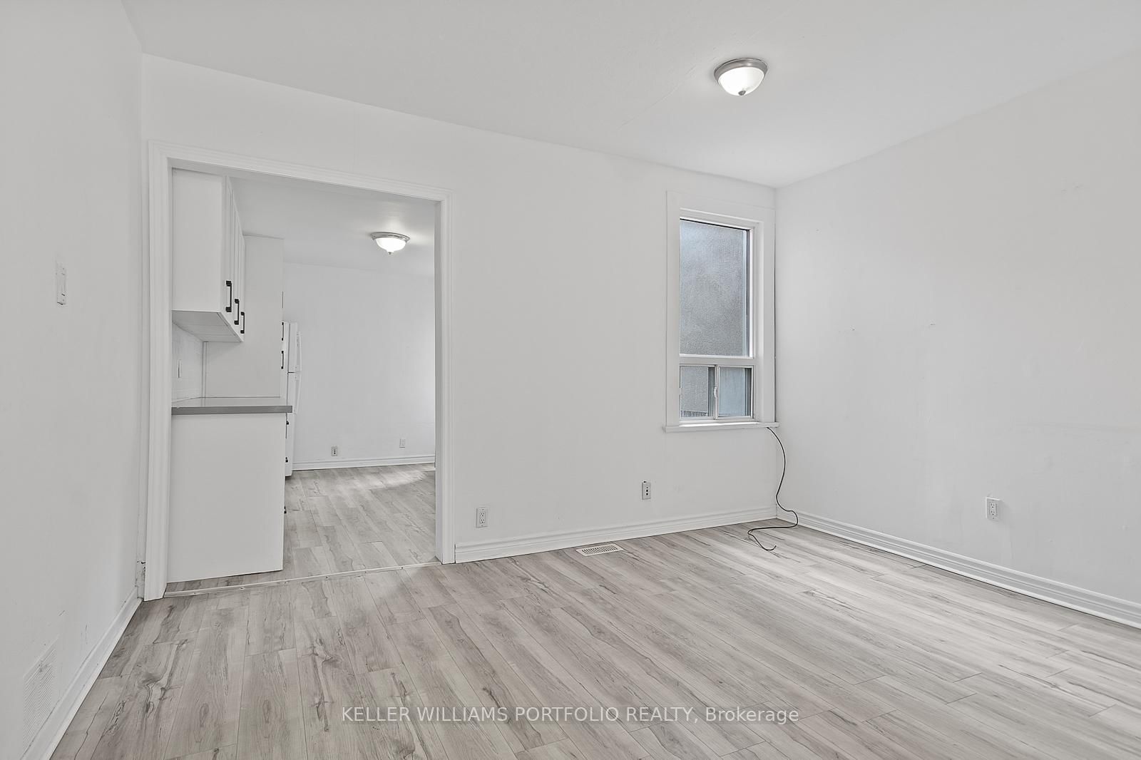 58 Manning Avenue - Photo 12