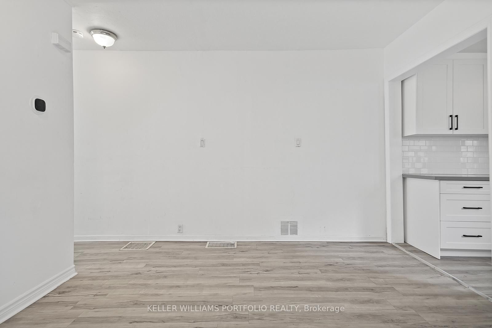 58 Manning Avenue - Photo 15