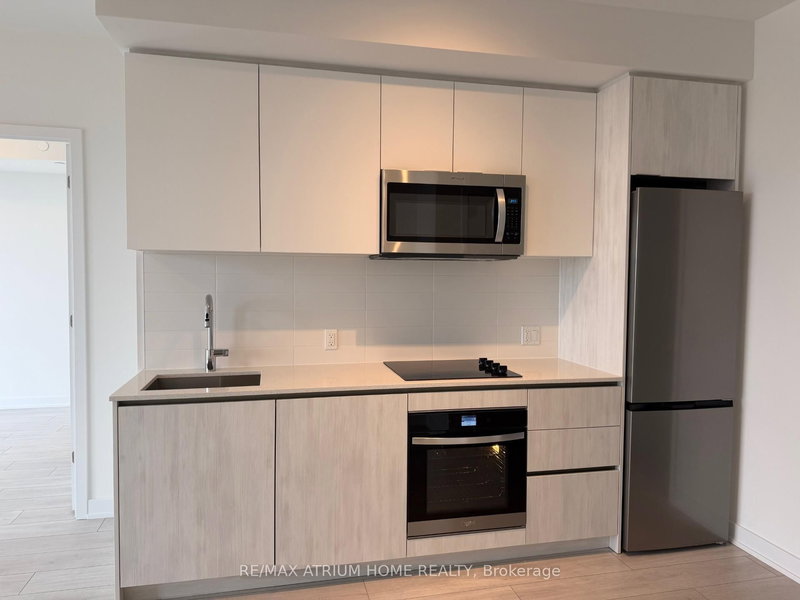 home for lease on 2510-5858 Yonge Street