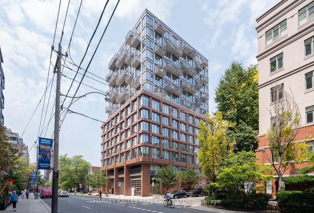 507 - 2 Augusta Avenue