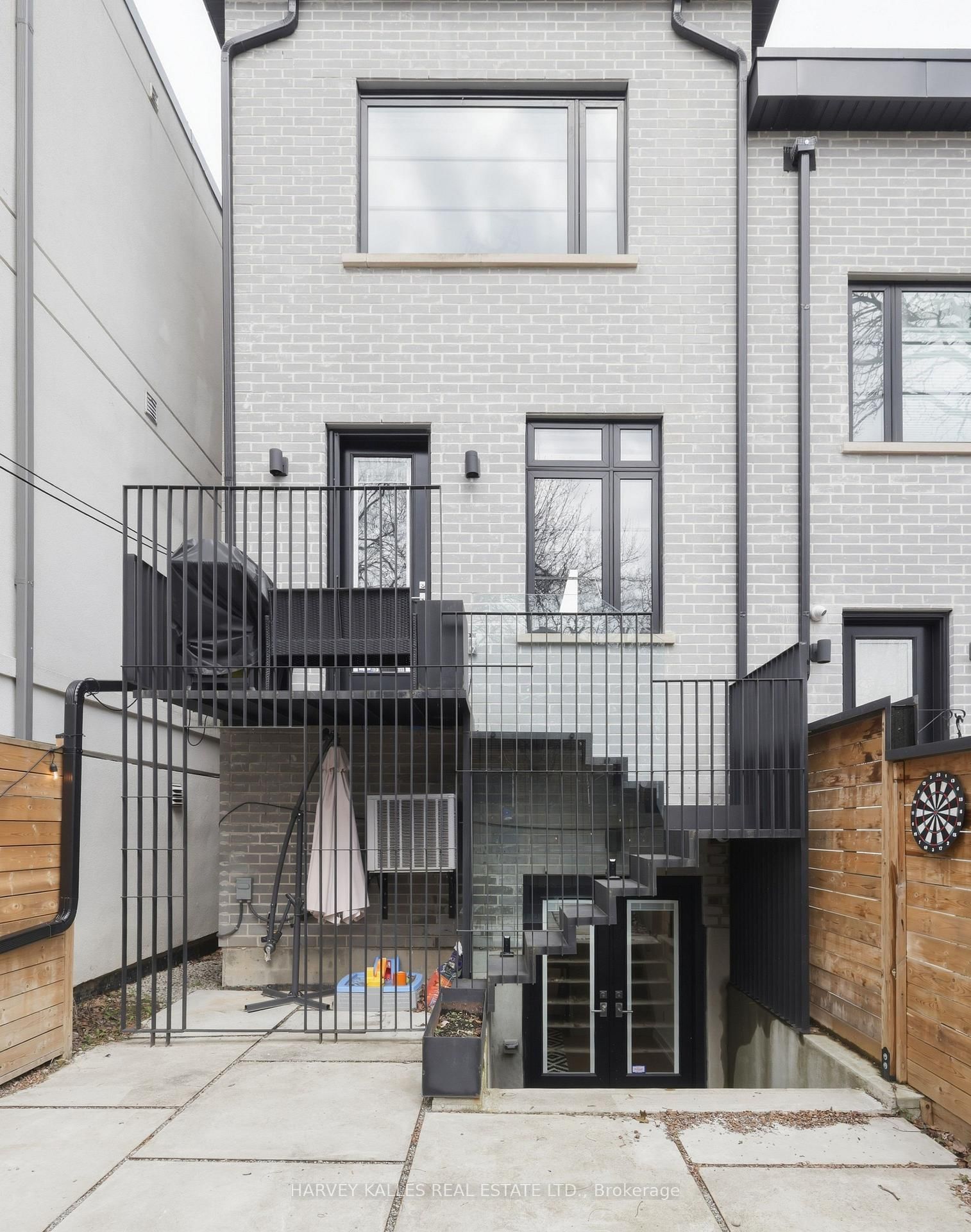 599 Soudan Avenue - Photo 49