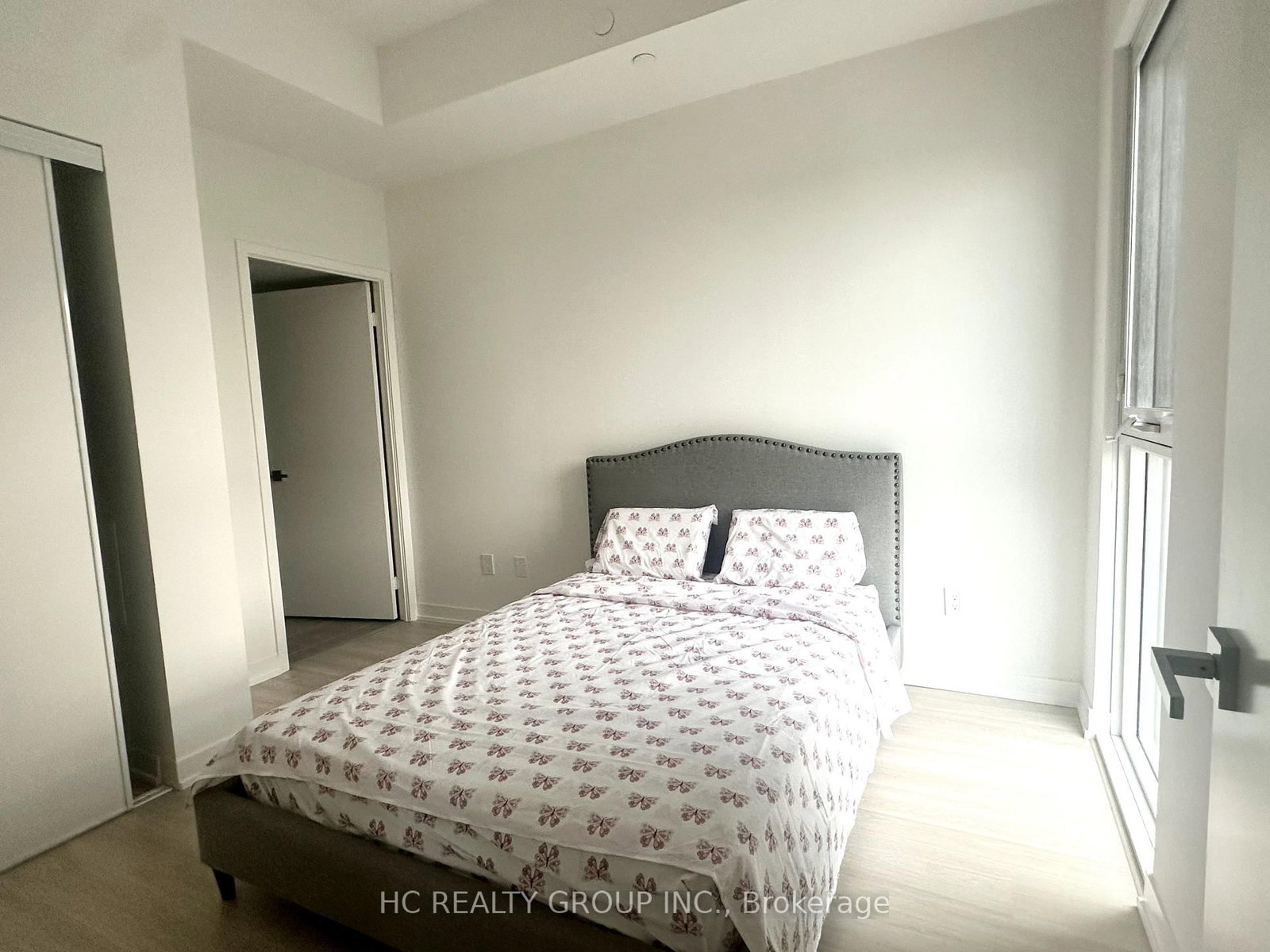 500 Wilson Avenue, Unit 810 - Photo 8