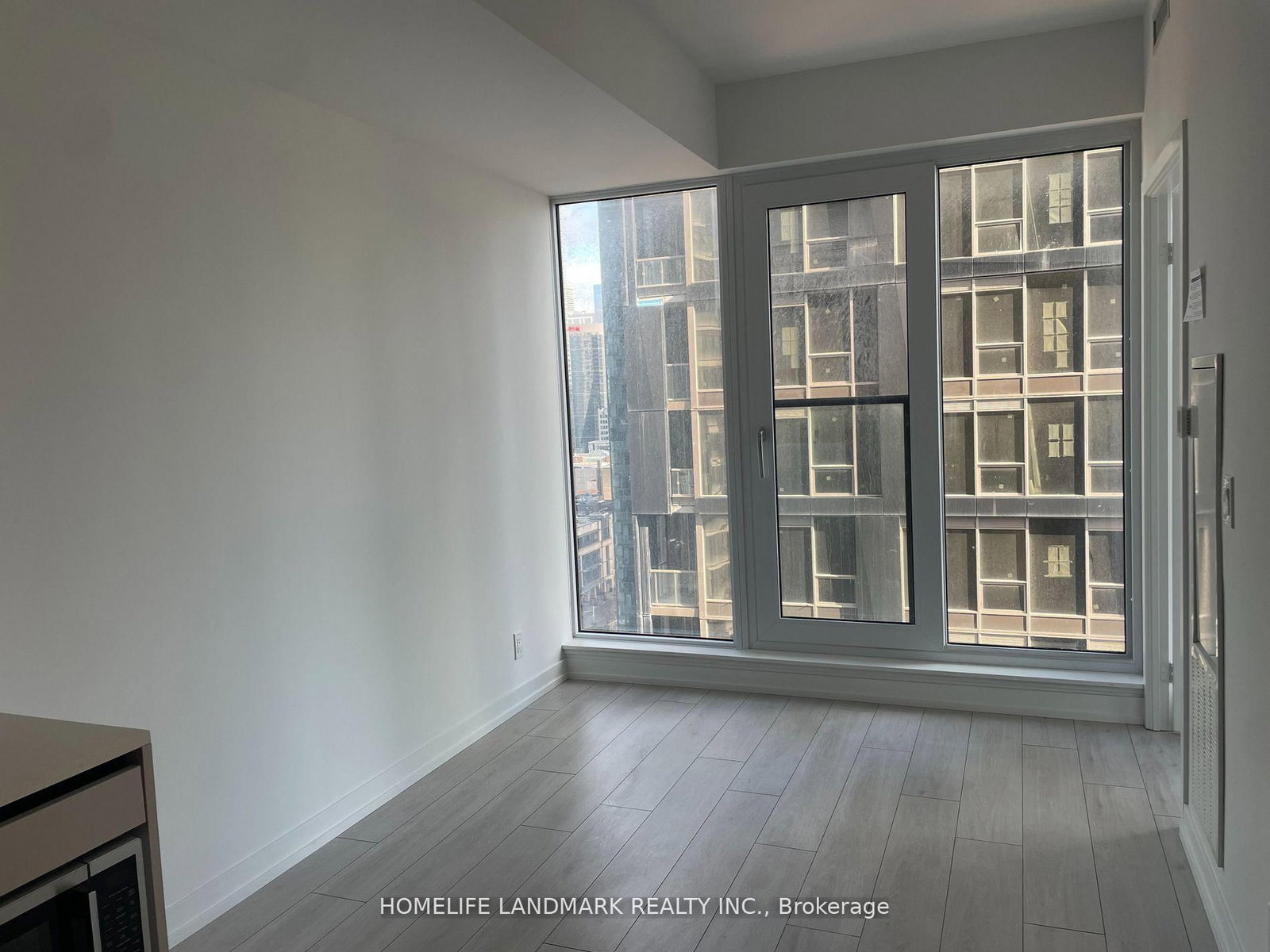 55 Mercer Street, Unit 2010 - Photo 5