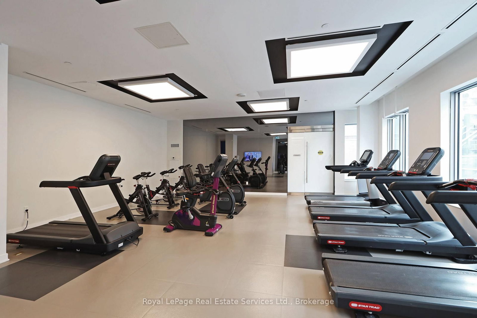 99 Broadway Avenue S, Unit 2107 - Photo 29