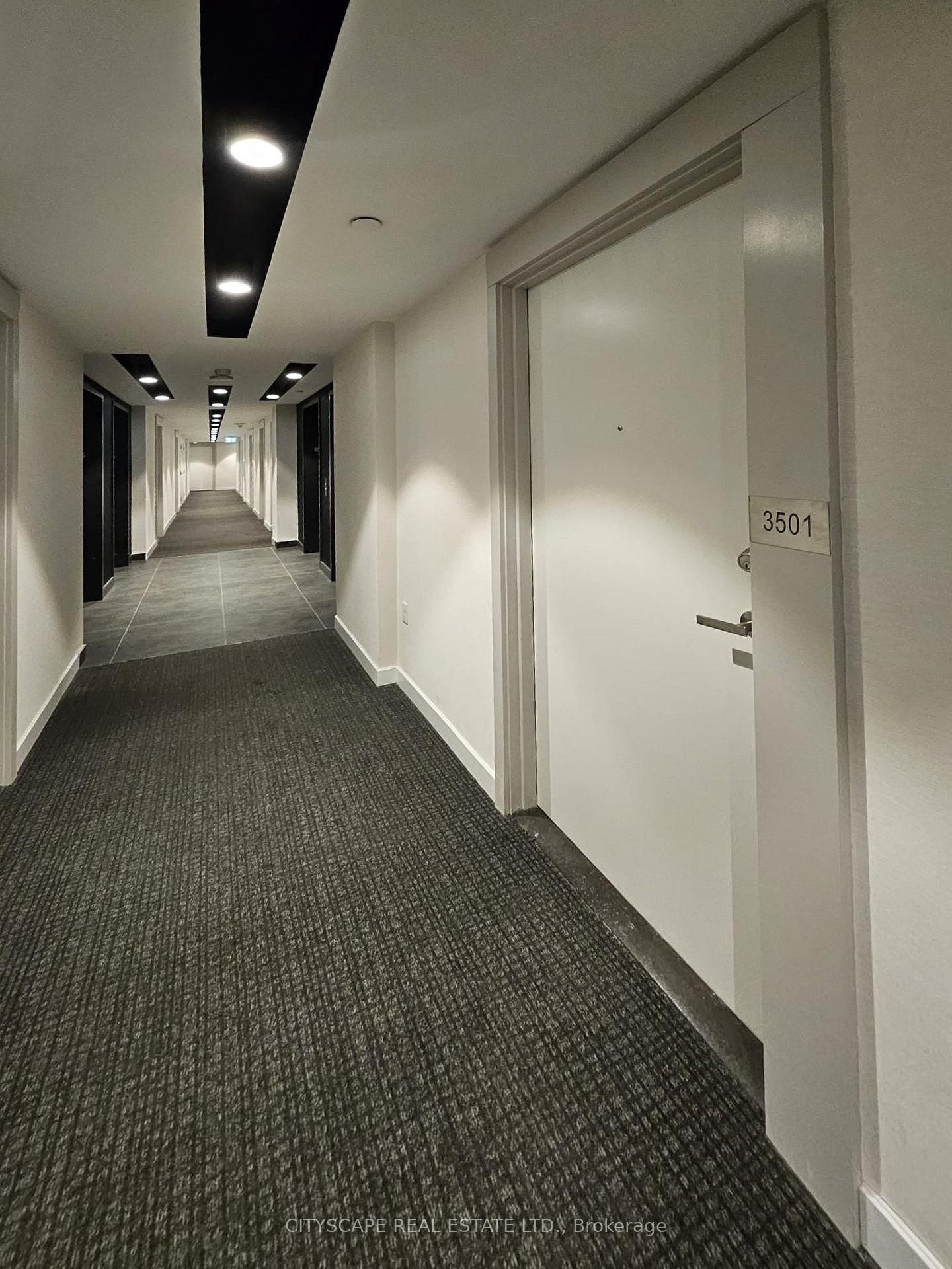 195 Redpath Avenue, Unit 3501 - Photo 4